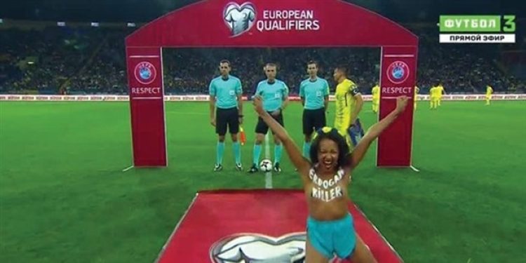 FEMEN’den “Katil Erdoğan” protestosu