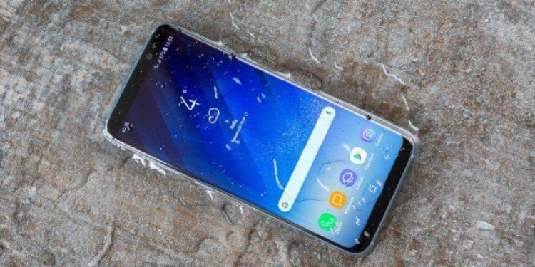 Samsung, Galaxy S9 için acele ediyor