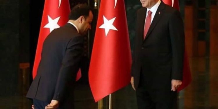 AYM Başkanı’ndan “eğilme” açıklaması