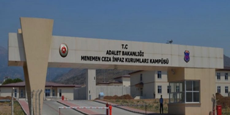 Cezaevinde akıl almaz işkenceler!