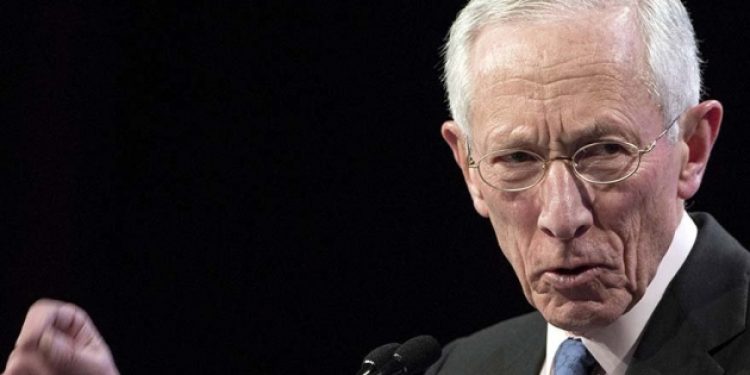 Fed’de istifa depremi