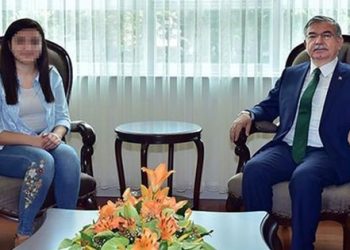 Liseli Nuriye bütün Milli Eğitimi trolledi