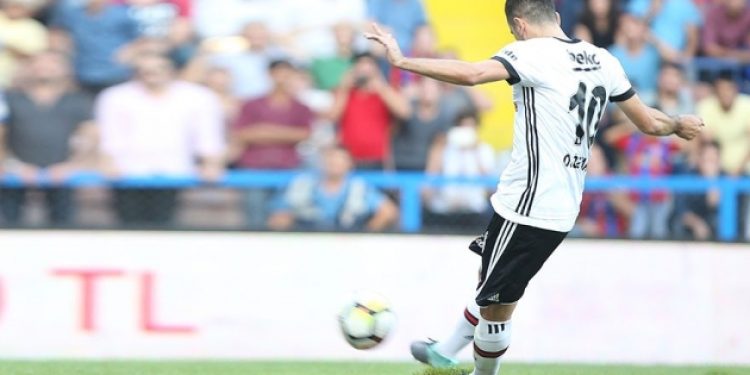 Oğuzhan Özyakup penaltı ve asist pozisyonlarını anlattı