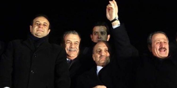 Hangisi ne kadar rüşvet aldı?