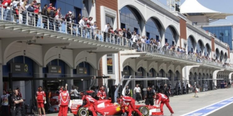 Milyonlarca TL harcandı otopark olarak kullanıyor!