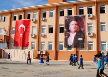 İstanbul’da okul saatleri belli oldu