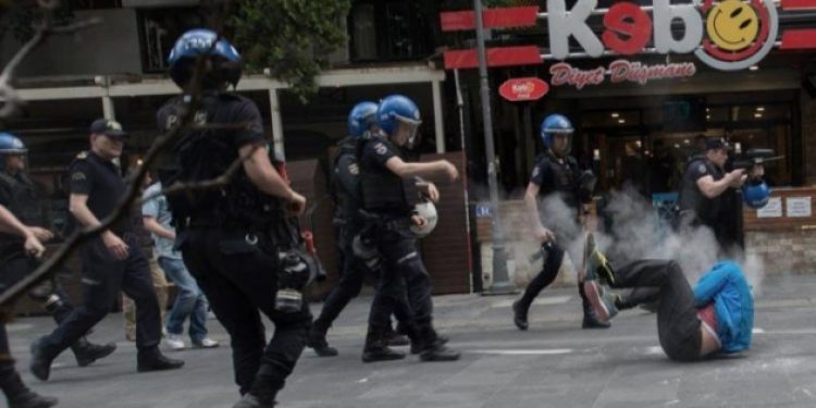 Yakın mesafeden mermi yağdıran polislere takipsizlik