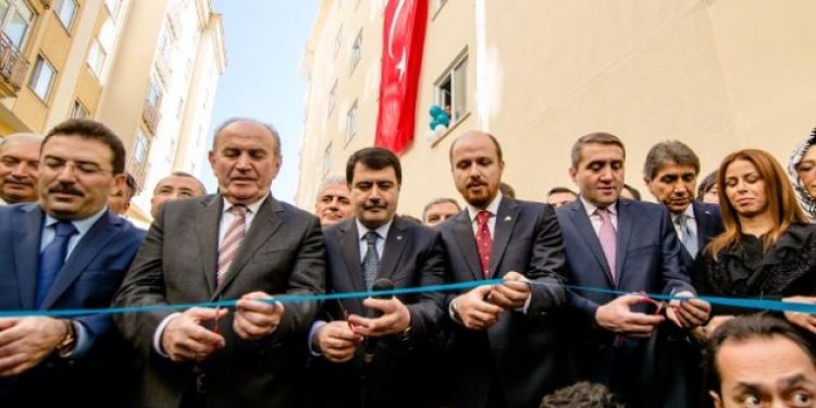 İBB’den AKP vakıflarına 800 milyon TL KIYAK!