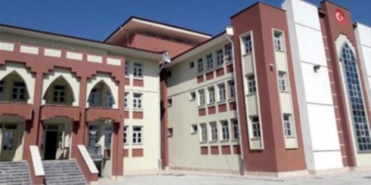 7 milyon liraya mal olan İmam Hatip Ortaokulu, yeni döneme 45 öğrenci ile başladı