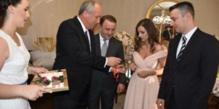 Büyük koalisyon gibi düğüne katılım listesi!