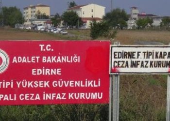 Cezaevinde domuz bağlı işkence