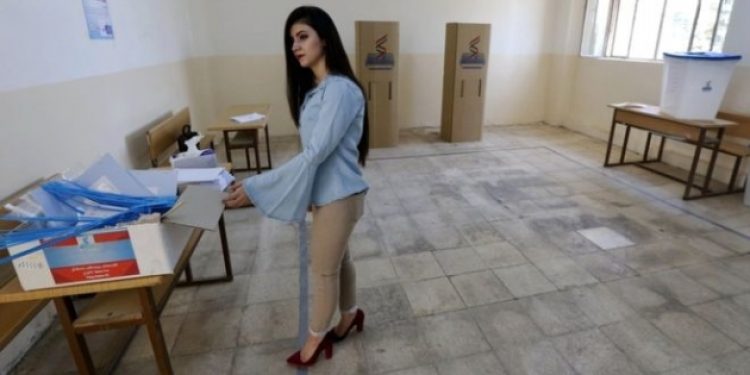 Ve tarihi referandum başladı