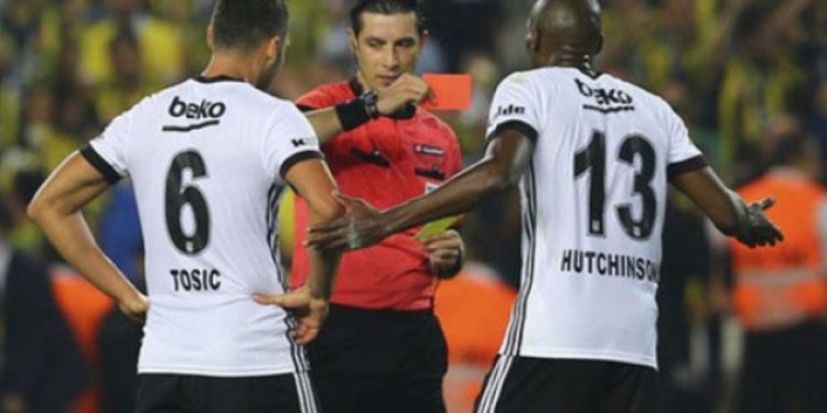 ​Derbinin hakemi Ali Palabıyık’a büyük şok! FIFA kokartı…