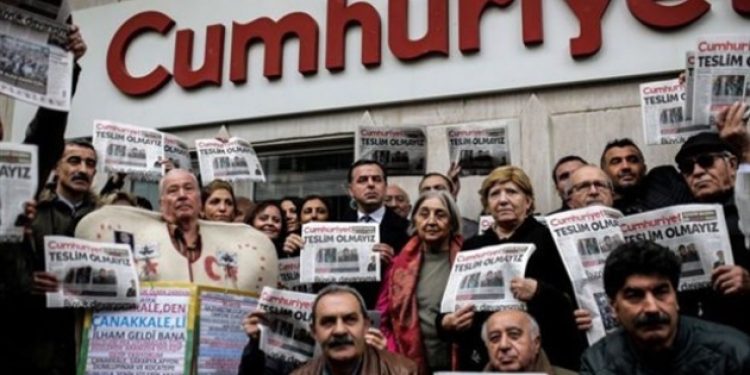 Cumhuriyet davası için yandaşlardan skandal paylaşım