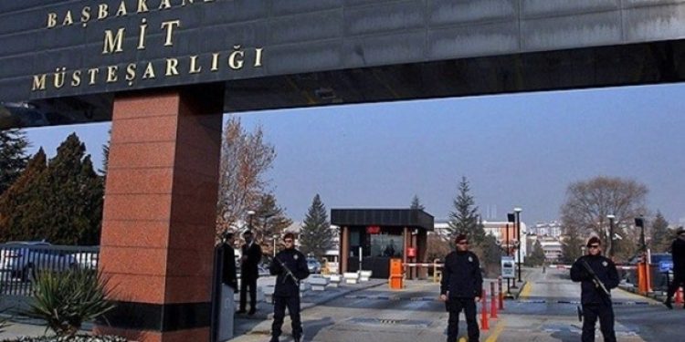 İhraç edilen 14 MİT mensubu tutuklandı!
