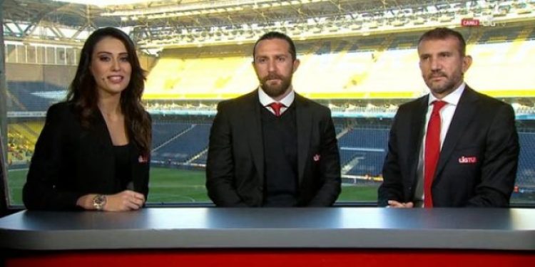 O fotoğrafı spikerin başını yaktı!