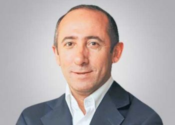 Oğlunun doğum gününü cezaevinden kutladı
