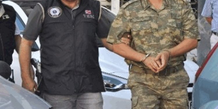 117 muvazzaf askere gözaltı kararı