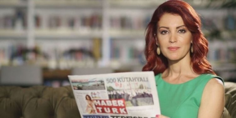 ​Nagehan Alçı, Azerbaycan’da istenmeyen kişi ilan edilmiş