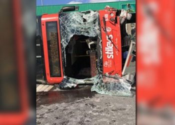 İstanbul Bahçeşehir’de otobüs devrildi! Çok sayıda yaralı var