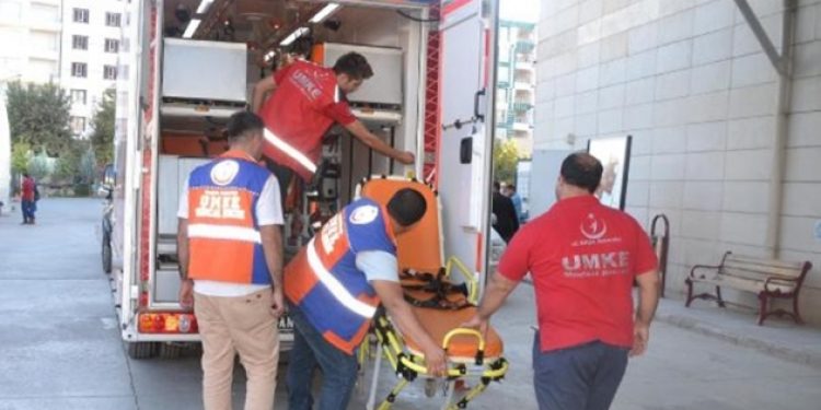 25 öğrenci okul yemeğinden zehirlendi!