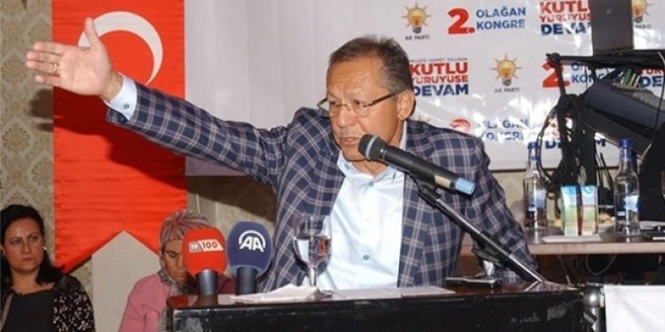 “AKP’de kavga koridorlara taştı”