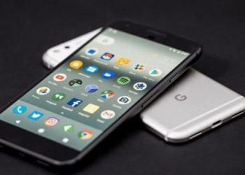 Google iki yeni telefonunu tanıttı