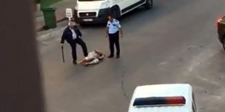 Polislerin saldırdığı kadına soruşturma açıldı!