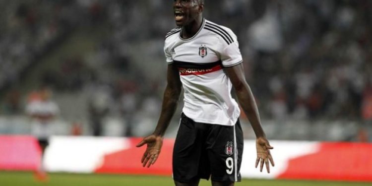 Demba Ba geri dönüyor