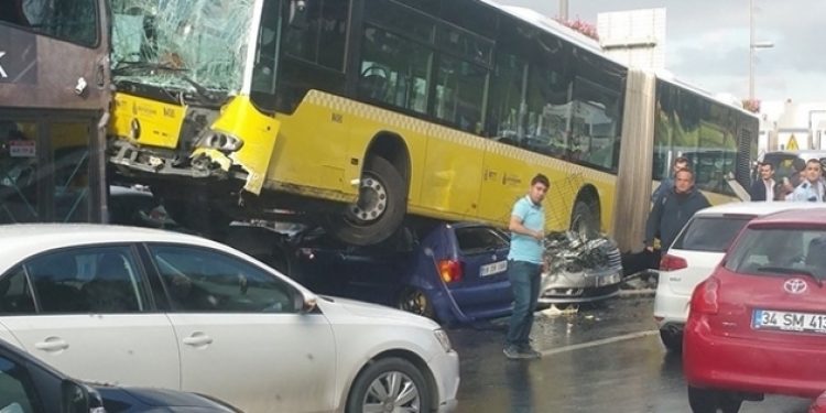 Şemsiyeli saldırgana 68 yıl 9 ay hapis istemi