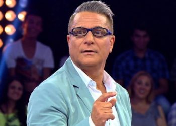 Mehmet Ali Erbil sahnede fenalaştı