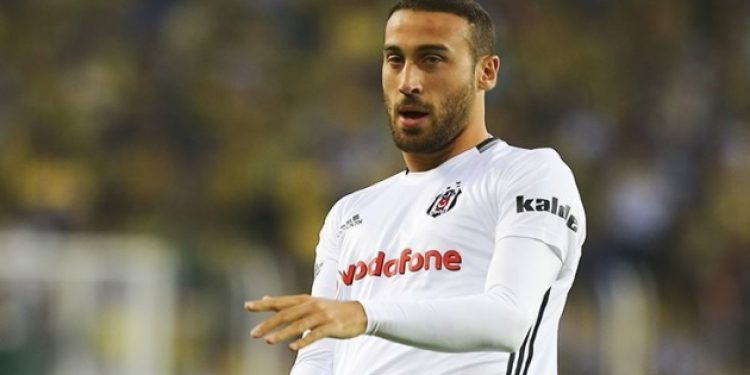Beşiktaş Cenk Tosun kararını verdi!
