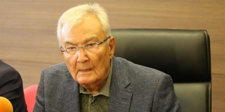 Deniz Baykal hastaneye kaldırıldı