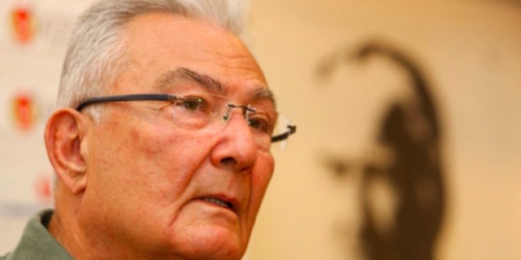 Yoğun bakımdaki Baykal’ın doktorundan açıklama!