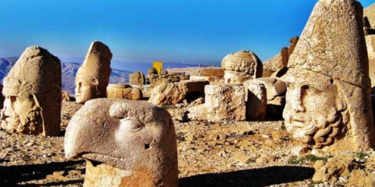 MEB, Nemrut’u put olarak gösterdi