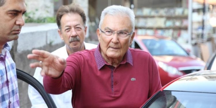 Hastalandığı gece Baykal’ın kapısını kırmışlar