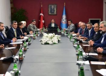 Maarif Vakfı’nı Paralel MEB’e çevirdiler!