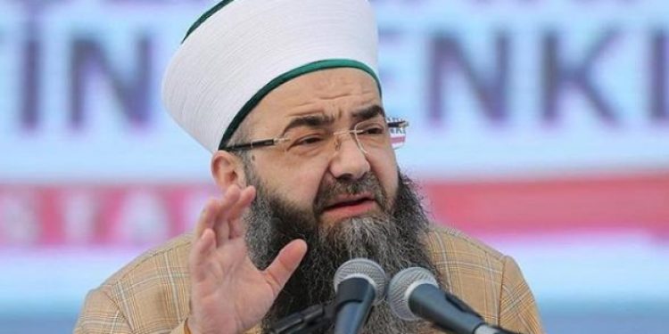 Cübbeli Ahmet işi ticarete döktü!