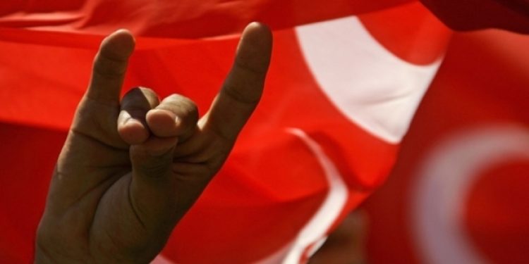 MHP’de istifa depremi devam ediyor! 88 kişi istifa etti