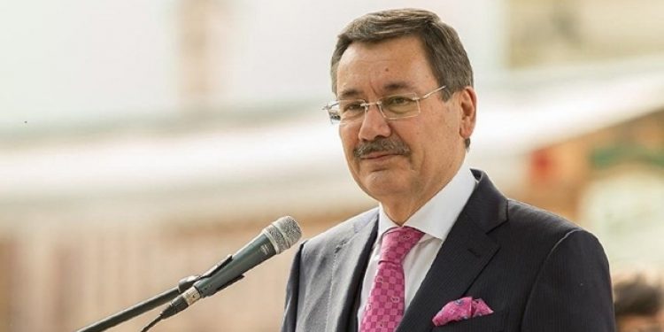 Gökçek milyonlar harcayarak kendisine mekan yaptırdı