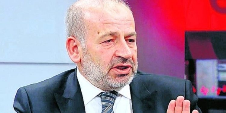 Ceza profesörü İzzet Özgenç tüm Hizmet Hareketi iddianamelerini çökertti!