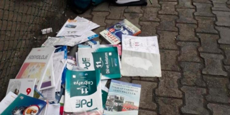 Ders saatinde okul basıp okulu kapattılar!