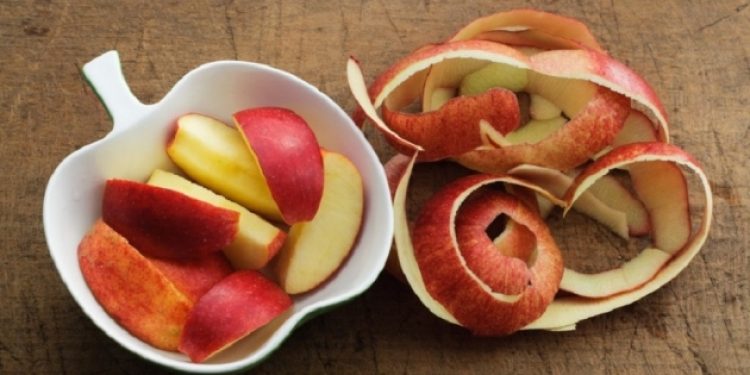 Elma yıkamakla temizlenmiyor