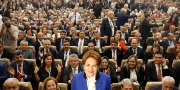 Akşener dramatik gidişe denk bir söylem ortaya koyamadı!