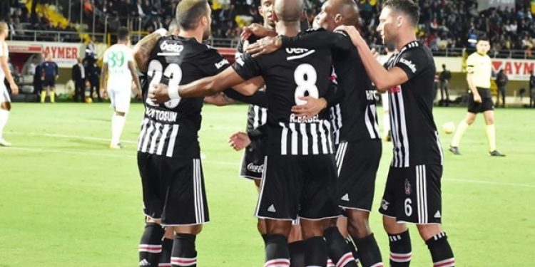 Beşiktaş son dakikada güldü