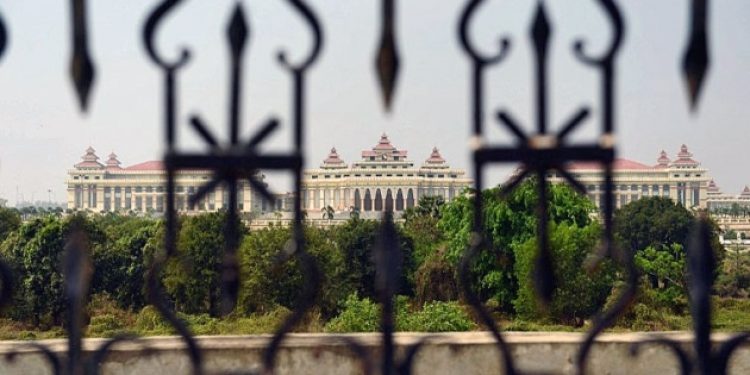 Myanmar’da iki TRT World çalışanına gözaltı