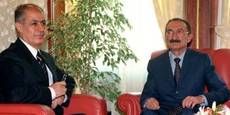 Sezer anayasa kitapçığını neden fırlattığını anlattı