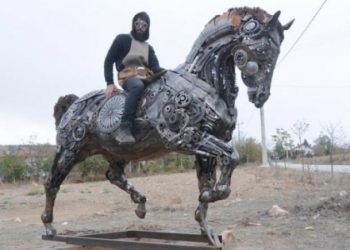 Sıradışı bir sanatçı