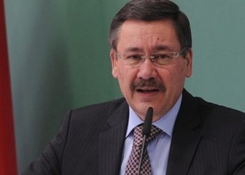 Melih Gökçek’in ekibine operasyon!