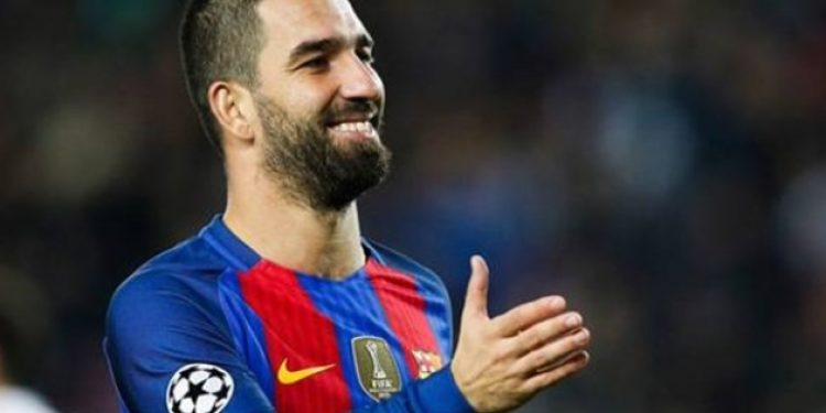Arda Turan Galatasaray’a dönüyor